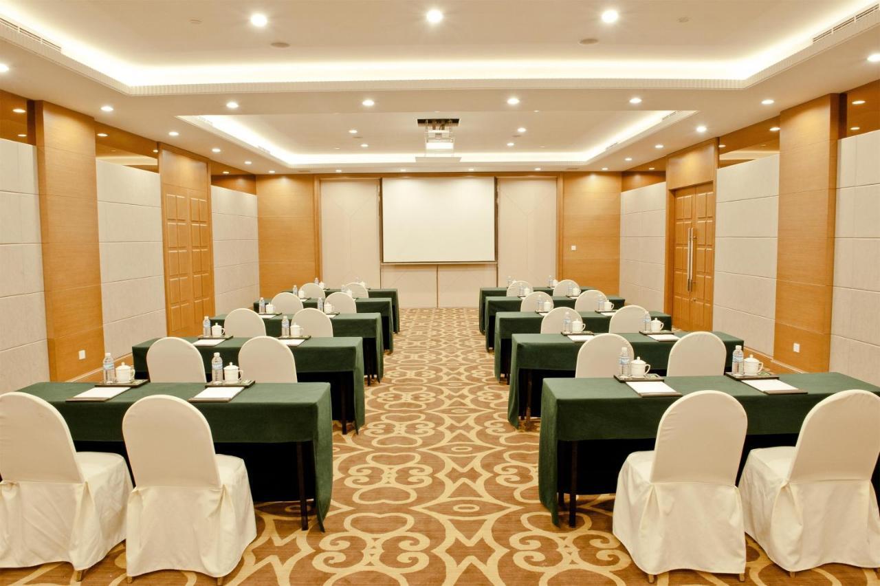 Holiday Inn Shanghai Pudong By Ihg Экстерьер фото
