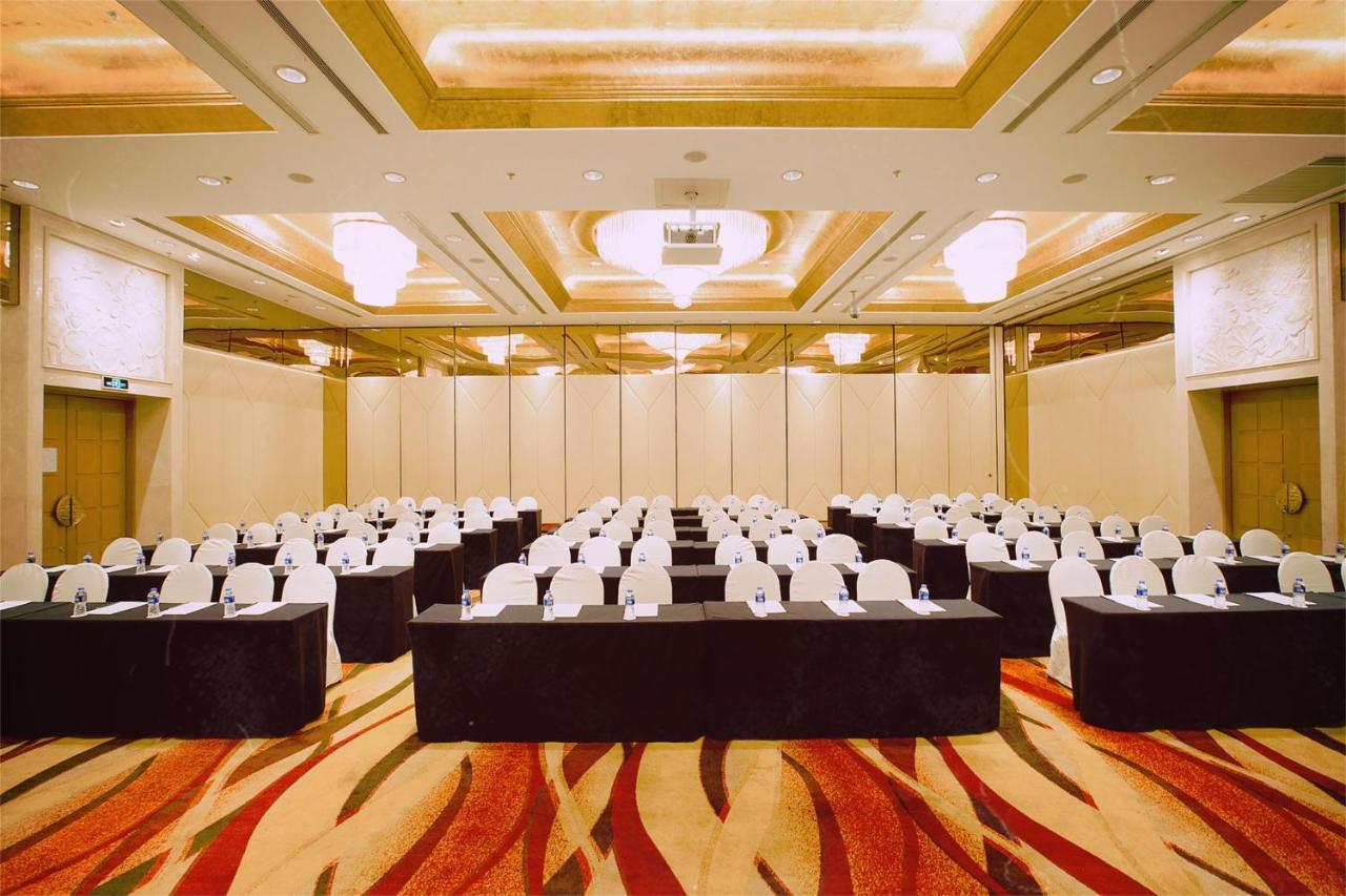 Holiday Inn Shanghai Pudong By Ihg Экстерьер фото