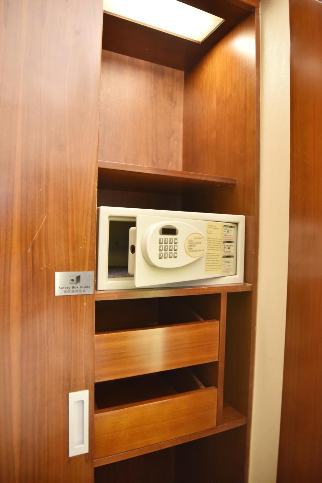 Holiday Inn Shanghai Pudong By Ihg Экстерьер фото