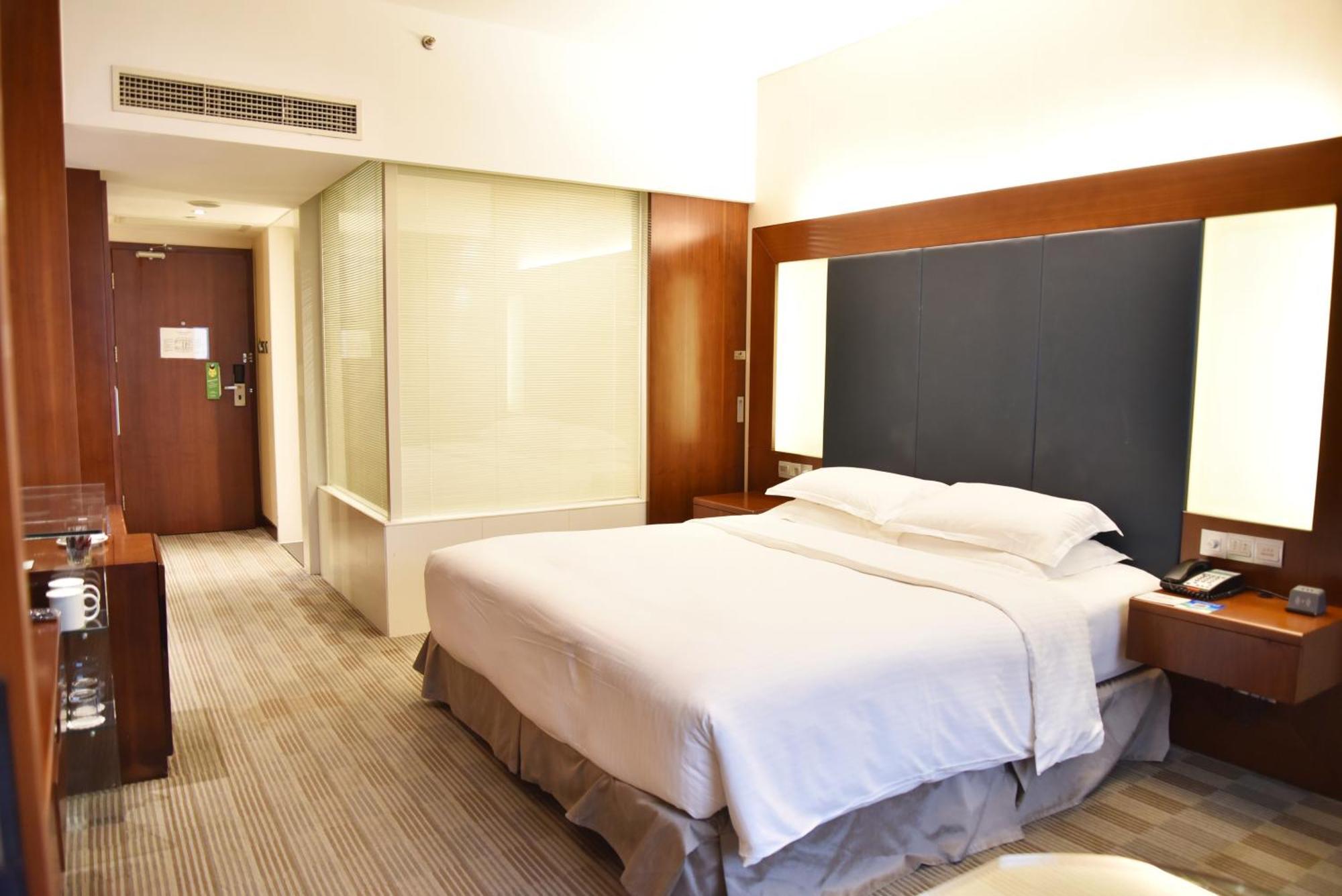 Holiday Inn Shanghai Pudong By Ihg Экстерьер фото